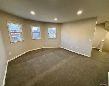 234 Garfield Avenue - Photo Thumbnail 10