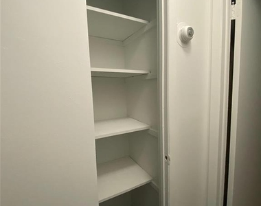 355 Bayville Avenue - Photo Thumbnail 7