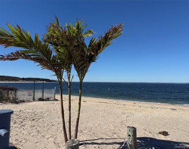 355 Bayville Avenue - Photo Thumbnail 9