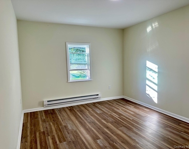 876 Pulaski Highway - Photo Thumbnail 8