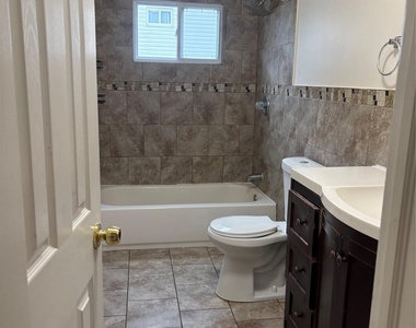 290 Leaf Avenue - Photo Thumbnail 7