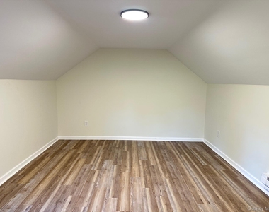876 Pulaski Highway - Photo Thumbnail 11