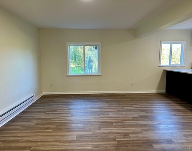 876 Pulaski Highway - Photo Thumbnail 4