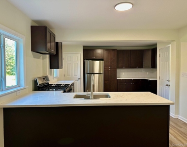 876 Pulaski Highway - Photo Thumbnail 2