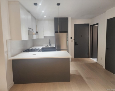 108-15 72 Avenue - Photo Thumbnail 7