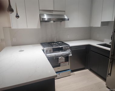 108-15 72 Avenue - Photo Thumbnail 6
