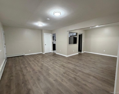 848 Sunrise Highway - Photo Thumbnail 2