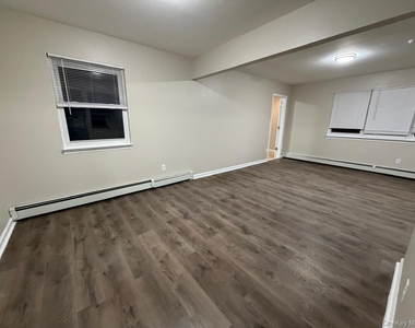 848 Sunrise Highway - Photo Thumbnail 9