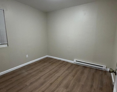 848 Sunrise Highway - Photo Thumbnail 5