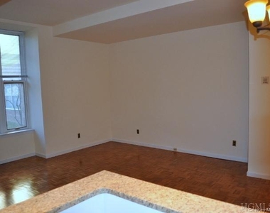 1250 North Avenue - Photo Thumbnail 9