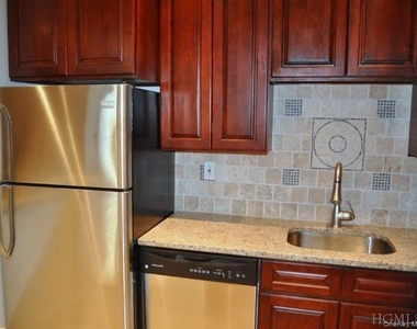 1250 North Avenue - Photo Thumbnail 14