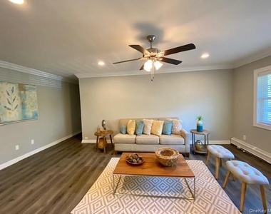 301-1 Robinson Avenue - Photo Thumbnail 10
