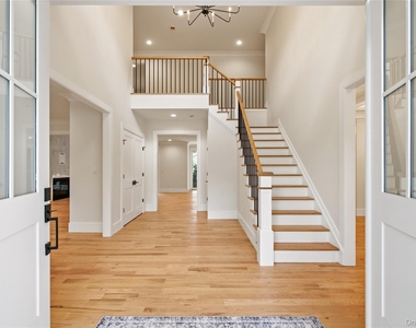 654 Caledonia Road - Photo Thumbnail 3