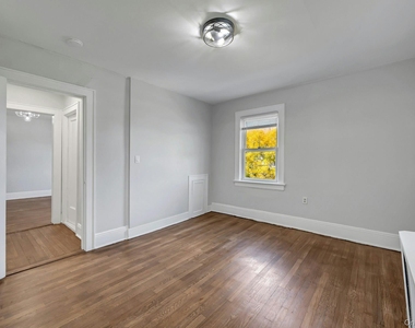 10 Oakridge Place - Photo Thumbnail 13