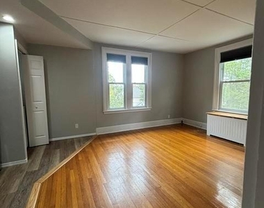 25 Knollwood Avenue - Photo Thumbnail 7