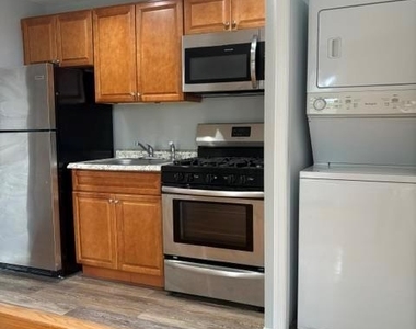 25 Knollwood Avenue - Photo Thumbnail 4