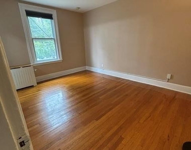 25 Knollwood Avenue - Photo Thumbnail 10