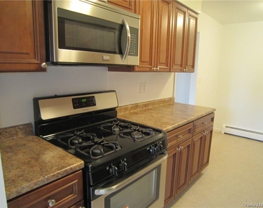 12 Charles Lane - Photo Thumbnail 3