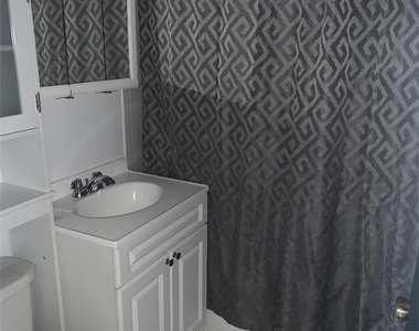 12 Charles Lane - Photo Thumbnail 12