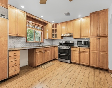 107 Hayward Street - Photo Thumbnail 7