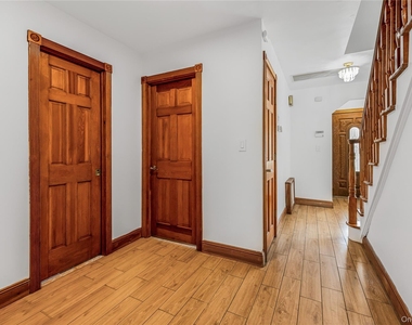 107 Hayward Street - Photo Thumbnail 9