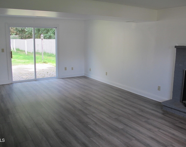 18 Ethel Drive - Photo Thumbnail 10