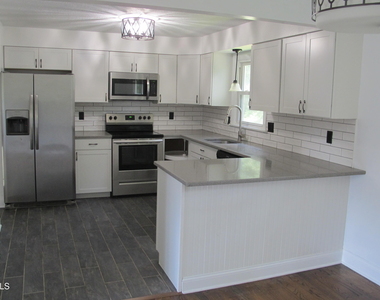 18 Ethel Drive - Photo Thumbnail 4