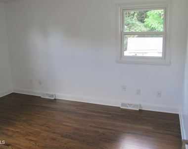 18 Ethel Drive - Photo Thumbnail 6