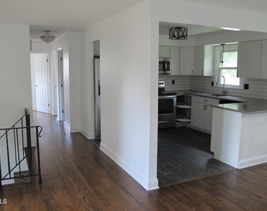 18 Ethel Drive - Photo Thumbnail 3