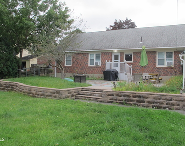 2204 Dean Street - Photo Thumbnail 26