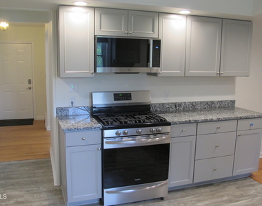 2204 Dean Street - Photo Thumbnail 12