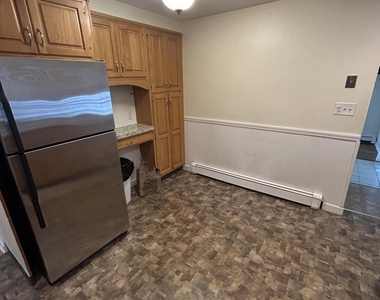 17 Pinewood Road - Photo Thumbnail 3