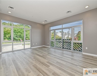 271 Millburn Avenue - Photo Thumbnail 8