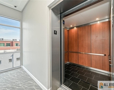 271 Millburn Avenue - Photo Thumbnail 14