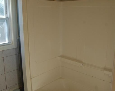 57 Avenel Street - Photo Thumbnail 8