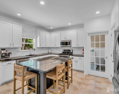 4 Scott Drive - Photo Thumbnail 12