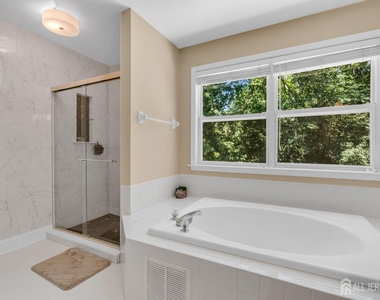 4 Scott Drive - Photo Thumbnail 19