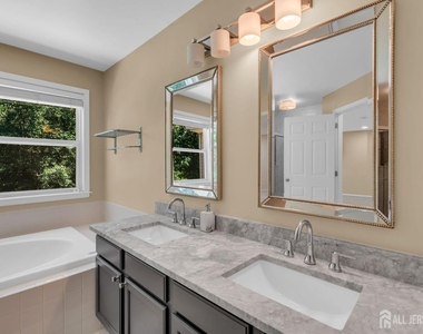 4 Scott Drive - Photo Thumbnail 18