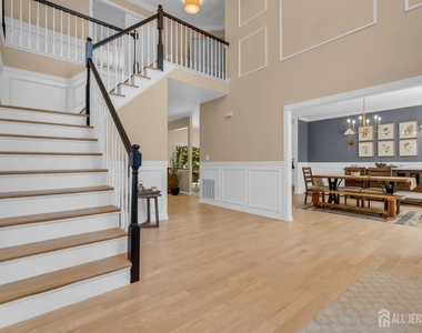 4 Scott Drive - Photo Thumbnail 8
