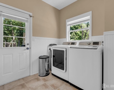 4 Scott Drive - Photo Thumbnail 28