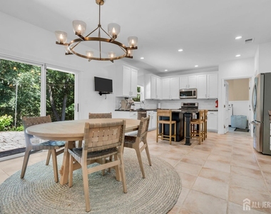4 Scott Drive - Photo Thumbnail 13