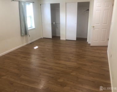 8201 Hana Road - Photo Thumbnail 6