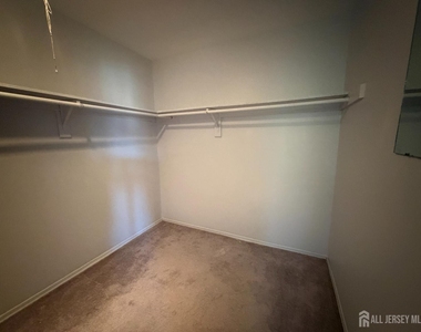 2707 Merrywood Drive - Photo Thumbnail 34
