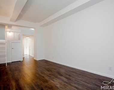 43 W 16th Street - Photo Thumbnail 1