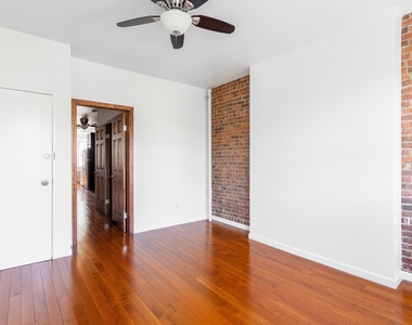 223 Franklin Street - Photo Thumbnail 3