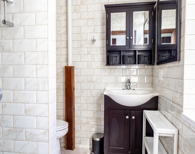 223 Franklin Street - Photo Thumbnail 4