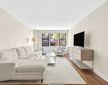 201 E 15th Street - Photo Thumbnail 1