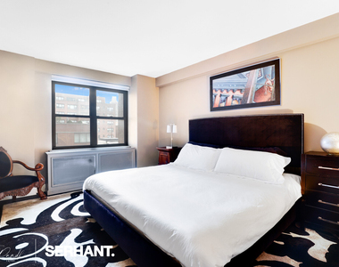 301 E 63rd Street - Photo Thumbnail 7