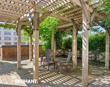 301 E 63rd Street - Photo Thumbnail 14