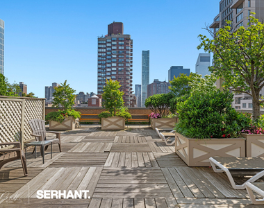 301 E 63rd Street - Photo Thumbnail 16